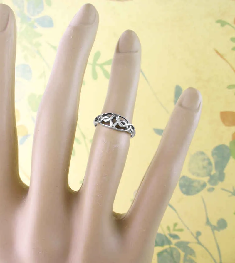 Cut-Out Celtic Knot Toe Midi Knuckle Adjustable Ring