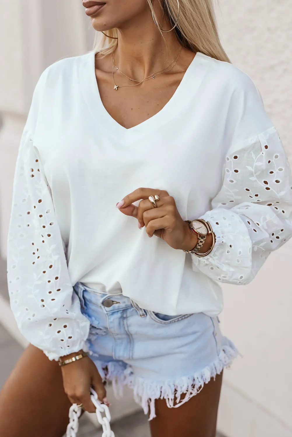 White V-neck Embroidered Patchwork Puff Sleeve Blouse